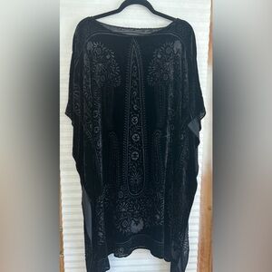 Black Velvet Floral Kimono